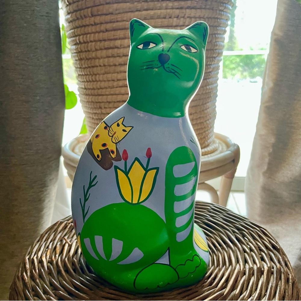 Mexican pottery Tolavara Kitty cat piggy bank